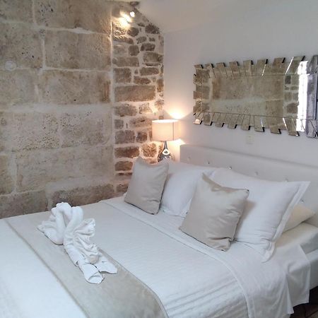 Private Apartments In Diocletians Palace Split Exterior photo