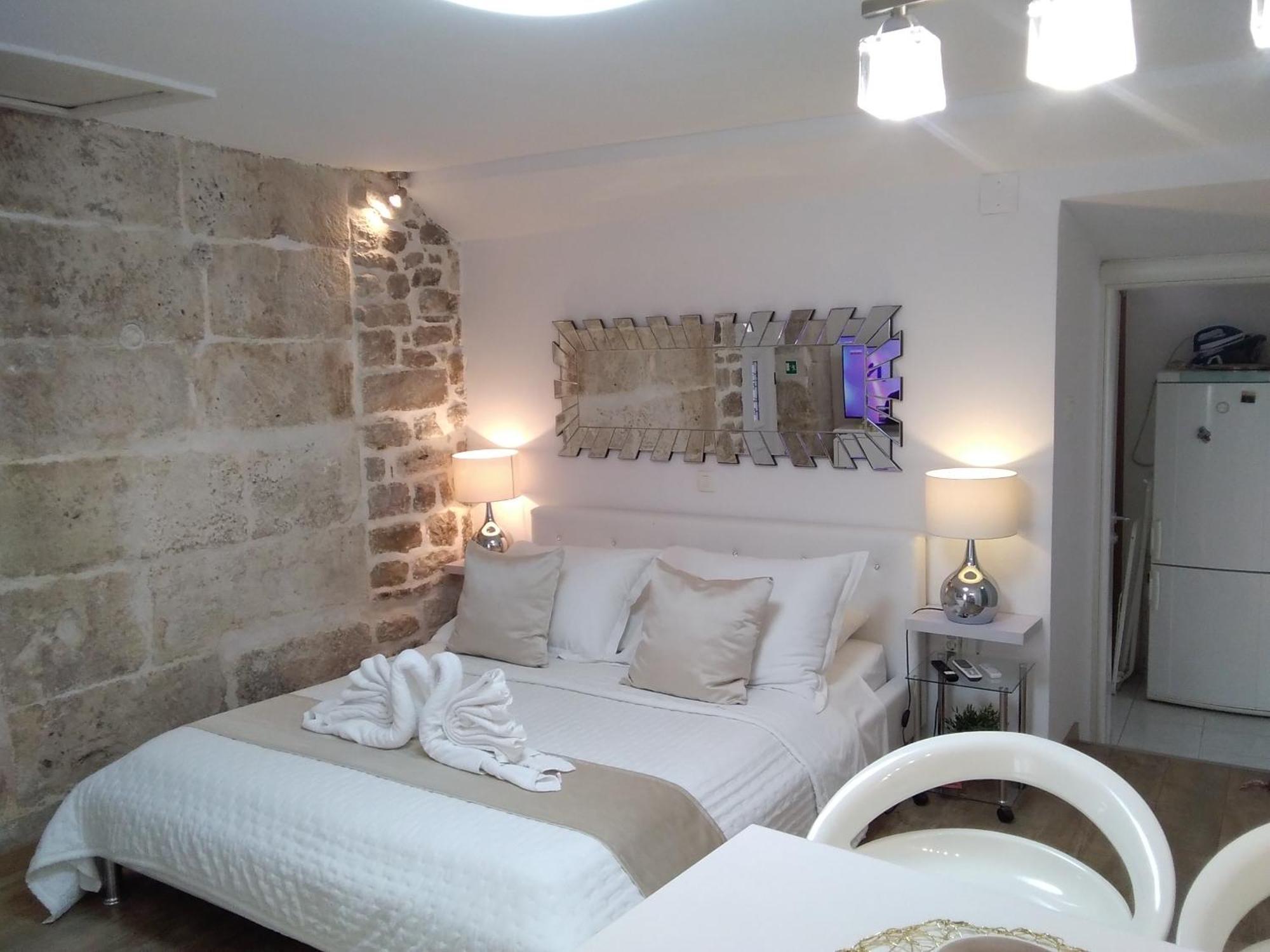 Private Apartments In Diocletians Palace Split Exterior photo