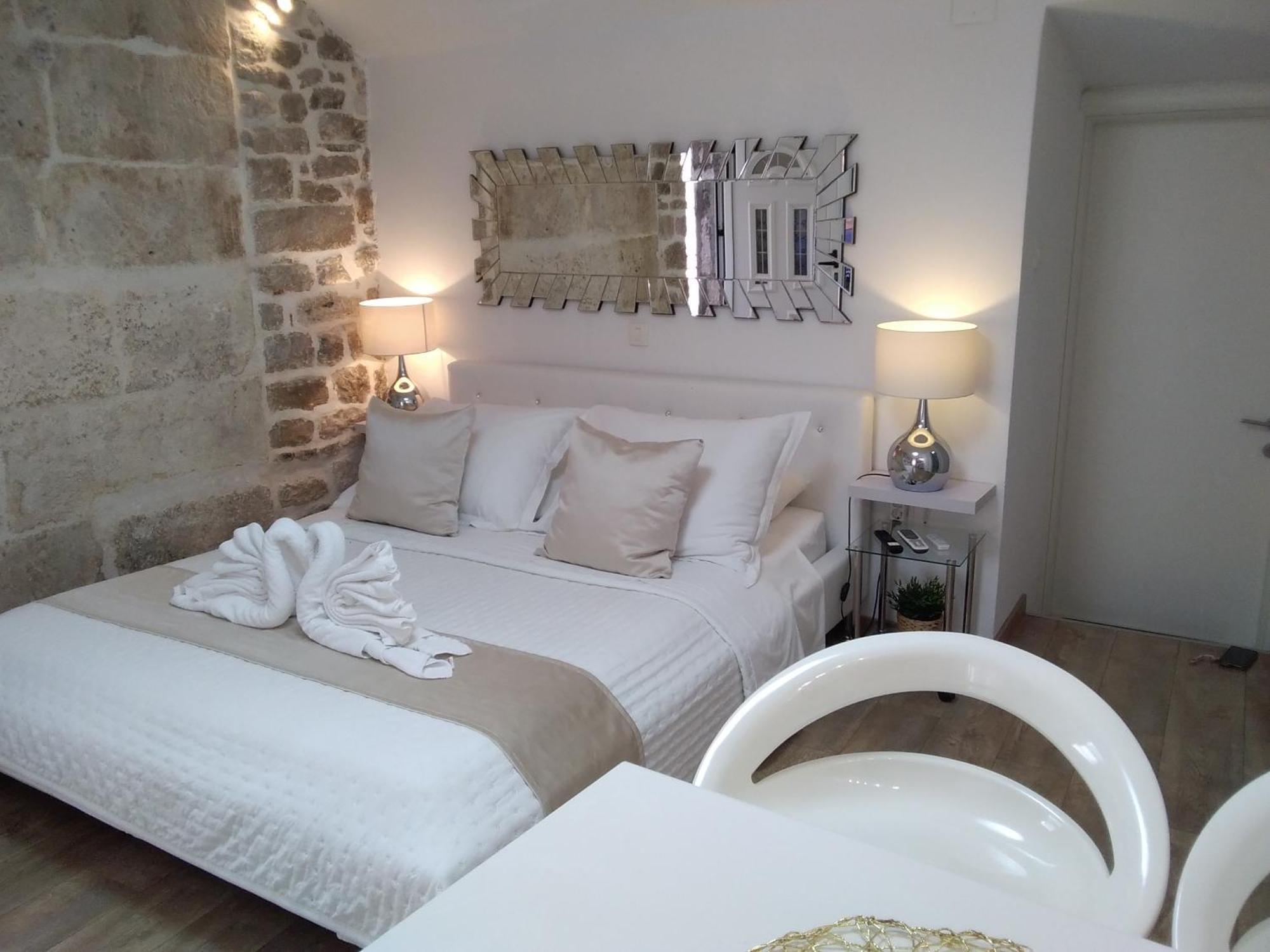 Private Apartments In Diocletians Palace Split Exterior photo